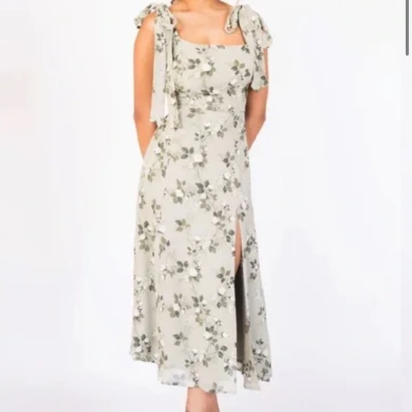 Reformation Dresses & Skirts - Reformation Twilight Dress-Sage Green Floral